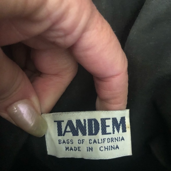 Leather and suede black backpack medium size barely used clasp closure two strap - Picture 7 of 7